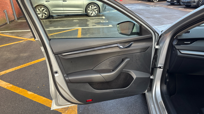 Skoda Octavia 1.4 TSI iV SE Technology DSG 5dr Hatchback